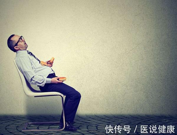 不良习惯|这7个不良习惯,会加速胃部老化,不想遭受胃病困扰,趁早改正