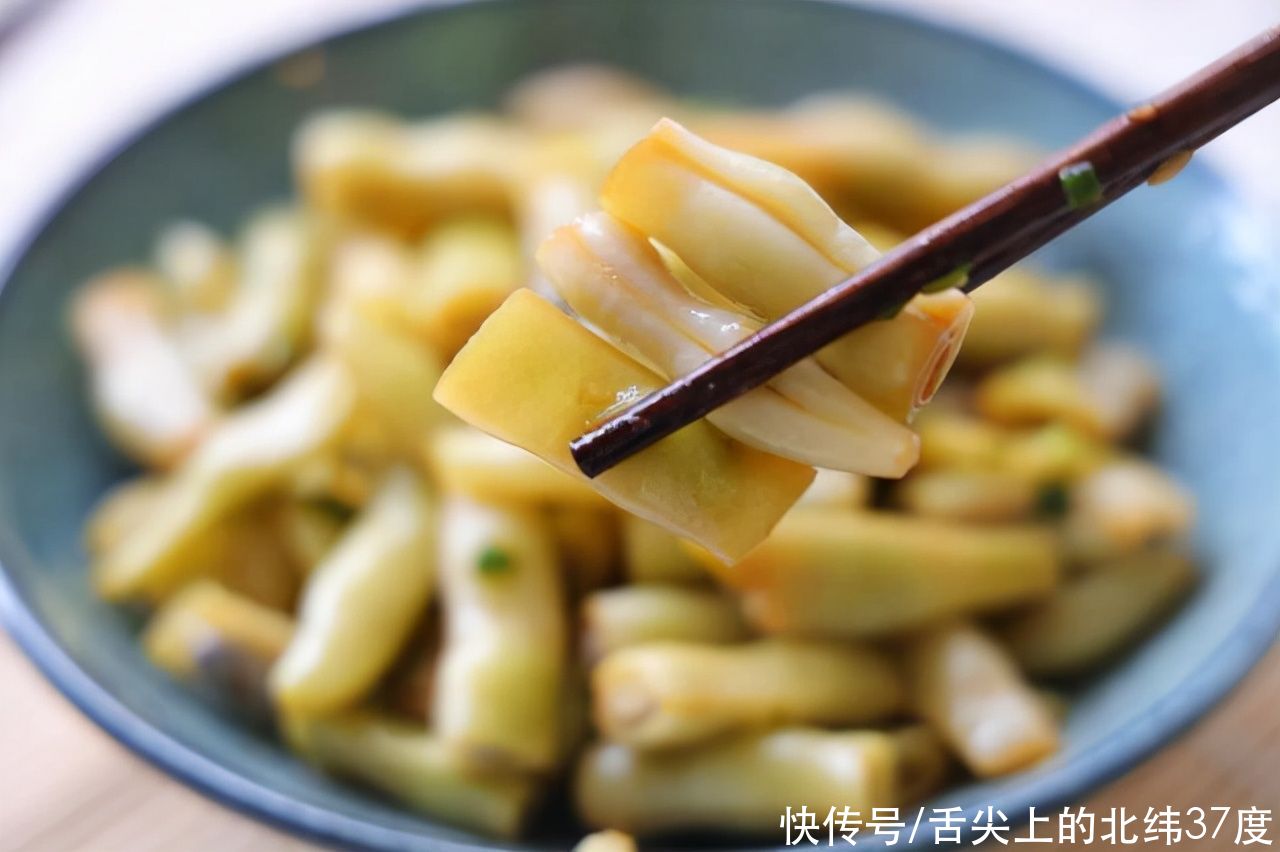 下酒|秋天不能错过这道素菜,简单一拌,下酒又下饭,爽口更开胃,香