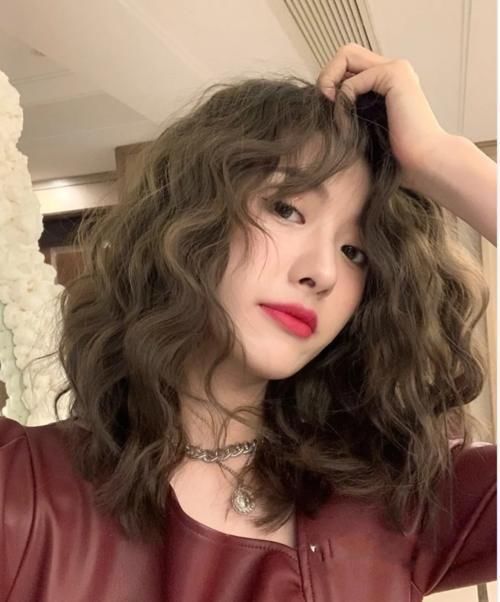 直发波波头|女发想美别乱剪，最好先看看这几十款，不论长短都很心动