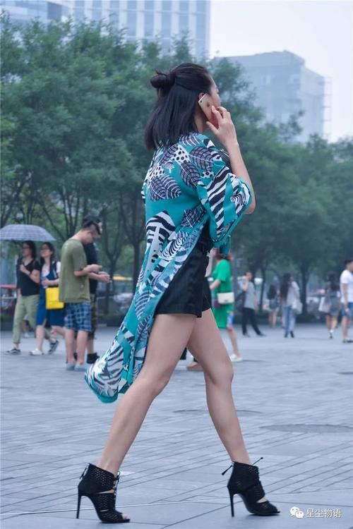 细高跟凉鞋，短靴的风格设计，百搭又时尚的款式