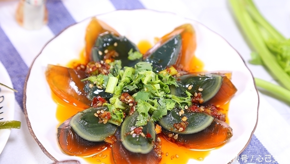 酱油|做凉菜只知道放酱油?这道万能凉拌汁,让你每一道凉菜都拿得出手