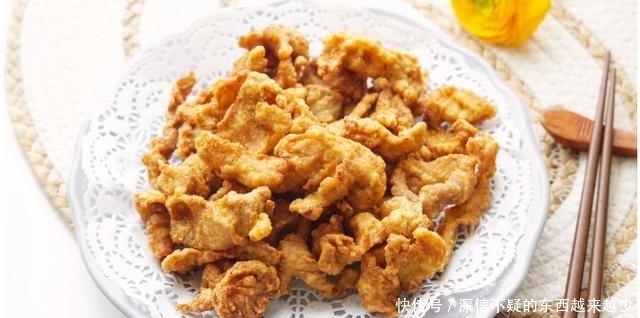 炸酥肉时,不要直接下锅炸,多做一步,酥肉鲜香好吃,越嚼越香