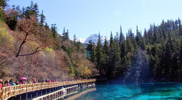 重新开放的九寨沟,还会是归来不看水,色即是秋,秋即是色吗