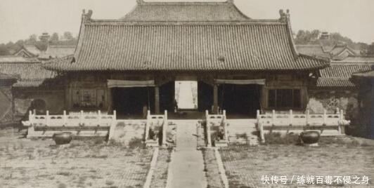 遍布|100年前的紫禁城,杂草遍布,无人问津,差点沦为“鬼城”！