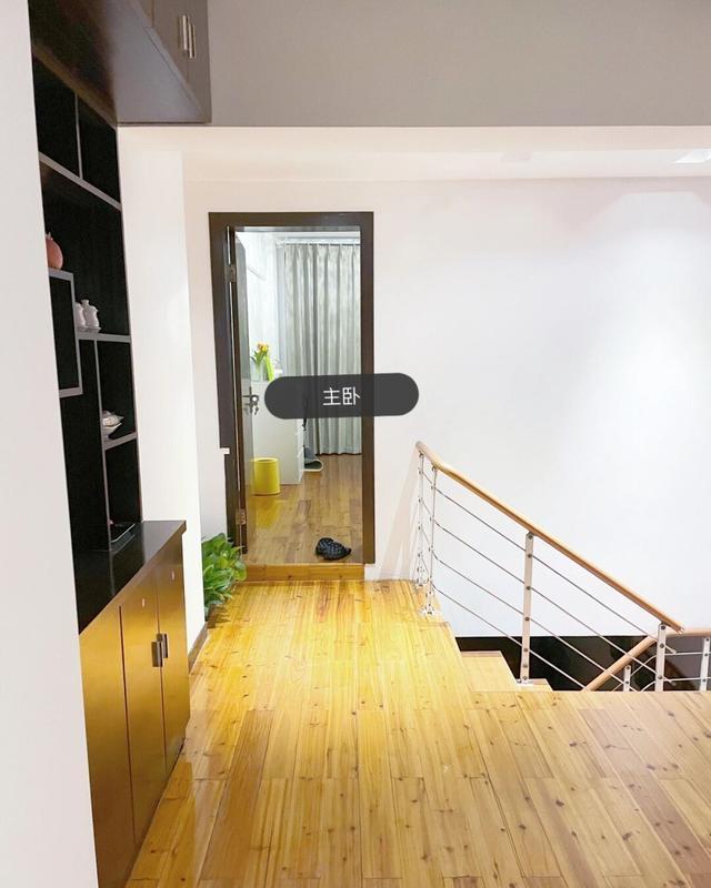 空间感|她家复式楼，入住几天非常满意，每天可以爬楼梯，真是一种享受