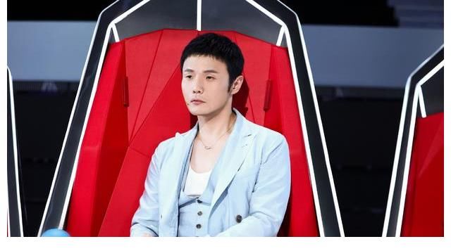 李荣浩|《2021好声音》导师对战，廖昌永连板2局，李荣浩排兵布阵更胜一筹