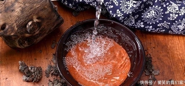 男人|为何男人年龄越大越爱喝白酒,坚持一天一杯“白酒”,伤不伤身?