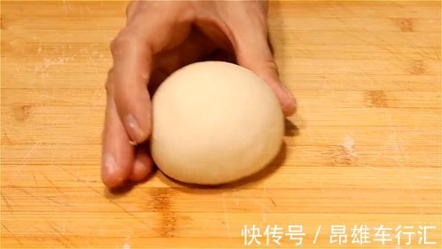 面粉|家里有红薯的试试这样做，上锅一蒸，蓬松暄软，比面包还好吃