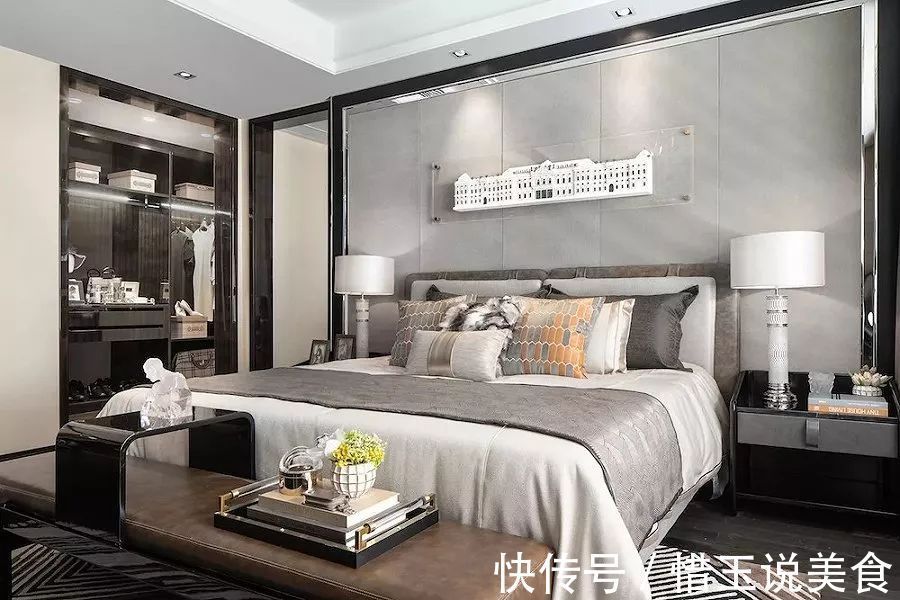 卧室内|还在买衣柜现在流行“挖墙”装衣橱!
