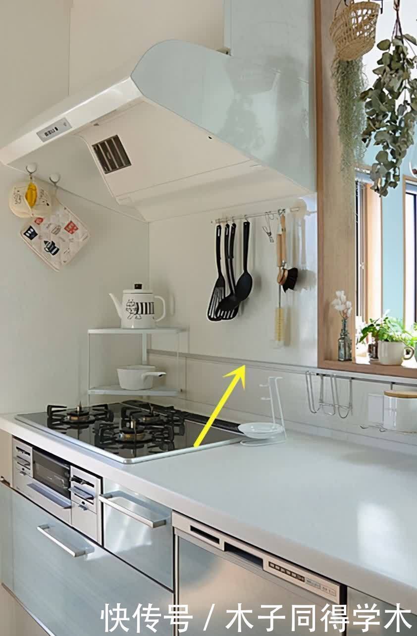 挂杆|也就日本主妇能想到，岛台抬高30cm走圈挂杆，厨房多2㎡收纳