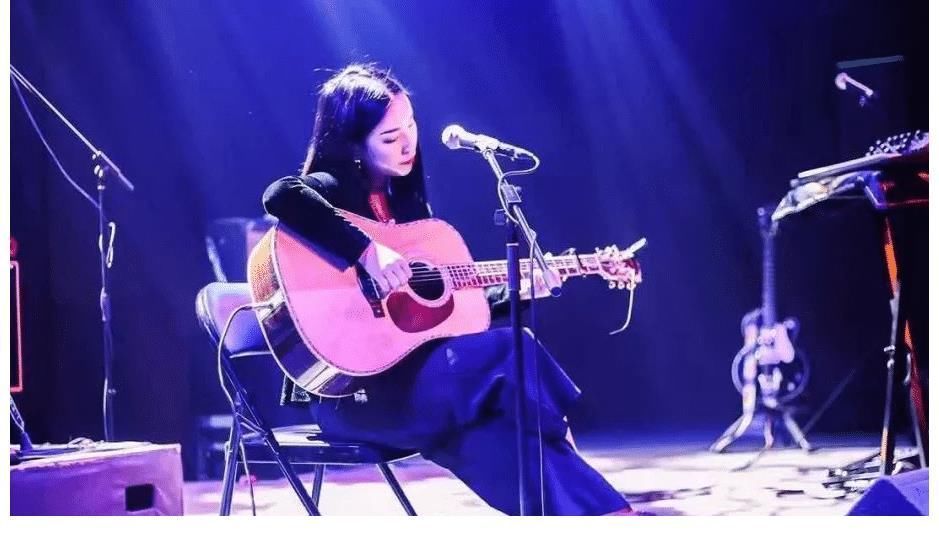 《中国好声音》被吐槽,贺三不比姚晓棠唱的好听?票数怎能差一半