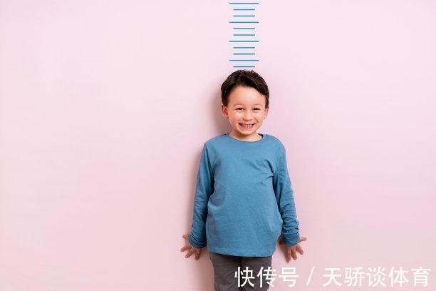 生长发育|男孩身高发育有终止线,这个年龄没到1米7,可能以后长高较难