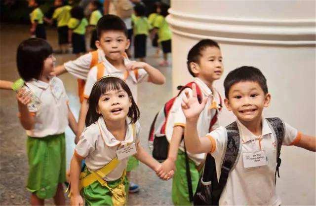 倒过来念|爷爷给孙女取名“紫懿”,孩子小学被起外号,宝妈:倒过来念念