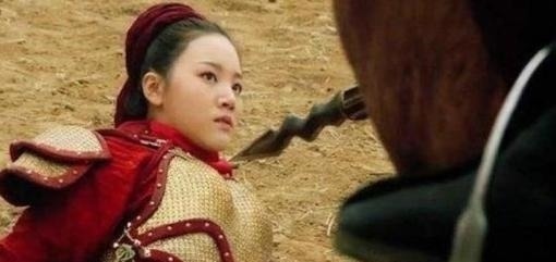 王英@梁山最后一战时,扈三娘为啥晚上要去见林冲?答案应是这样的