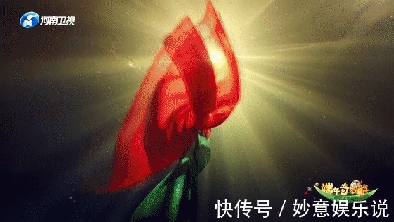 水下飞天上热搜！她在水下泡了26个小时演绎五彩洛神