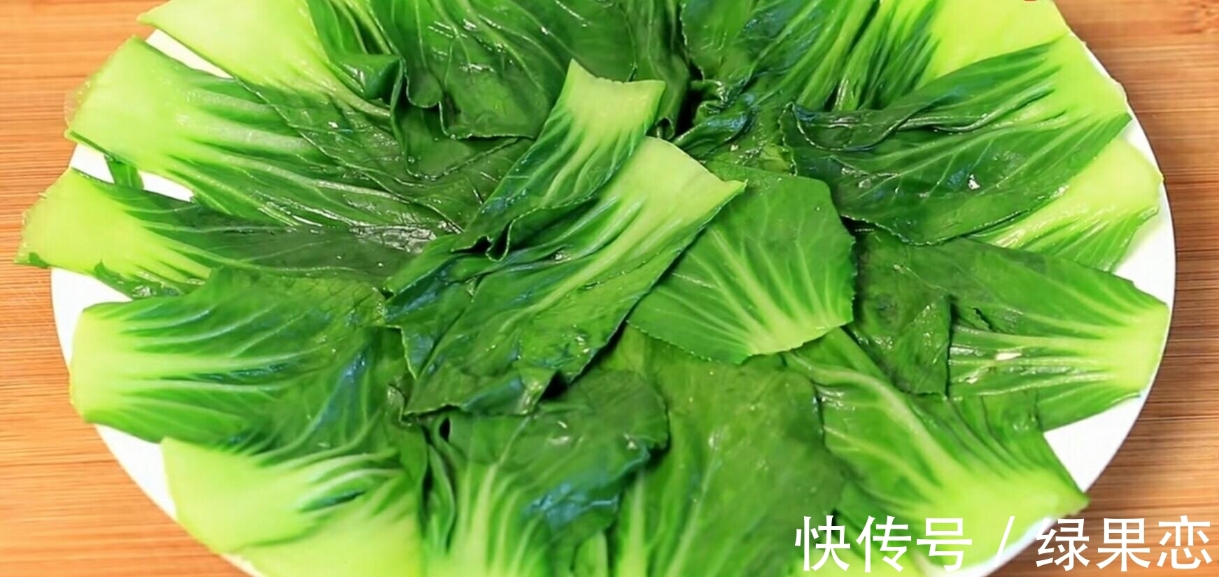 年夜饭必不可少的一道菜《花开富贵》,制作简单,清爽脆口解油腻