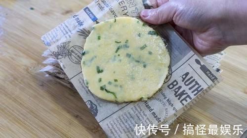 冬天我家面粉这样做，秘制一次半月不早起，5分钟出锅，凉了不硬