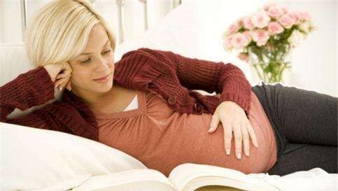 胎宝宝被脐带缠住时，孕妈会有什么感觉这种感觉最好及时去医院