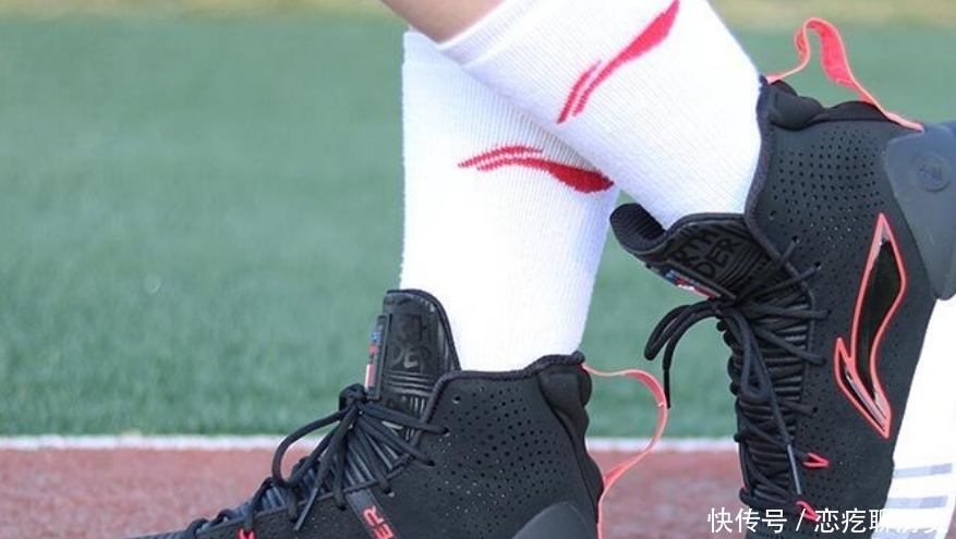 实战|盘点5款实战性能“值得一夸”的篮球鞋:“士兵12”上榜!