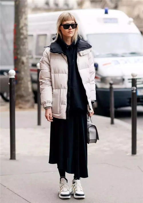  搭配|今年“茧形羽绒服”又火了，遮肉又防寒，网友：这才是认真过冬！