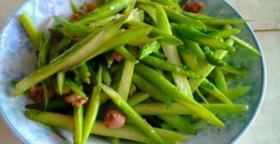 学会几道家常小炒菜,色香味俱全,食客吃了都赞不绝口