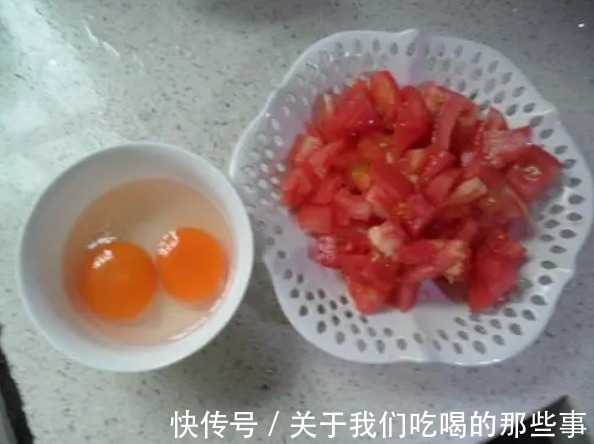鲜上加鲜|西红柿炒鸡蛋，好吃的秘诀是“顺序”！学学大厨的做法，软嫩鲜香