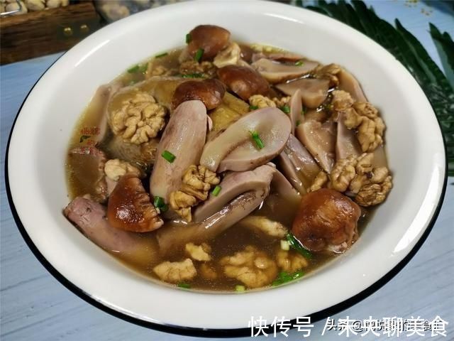 冬季懂行的人都爱吃这肉，15元一只，高蛋白低脂肪，炖汤最滋补