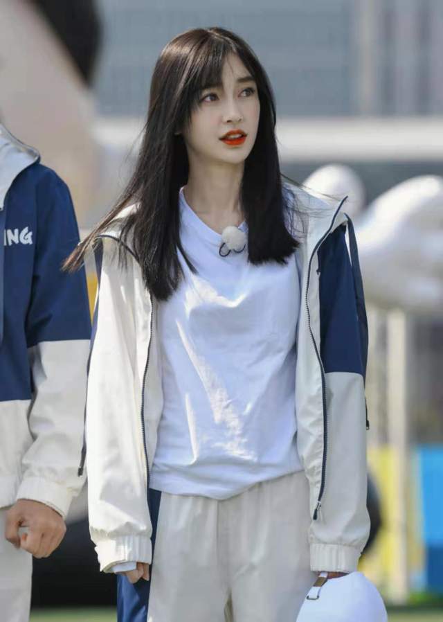 奔跑吧 baby被宋雨琦吐口水,又在直播和好,宋后台这么强