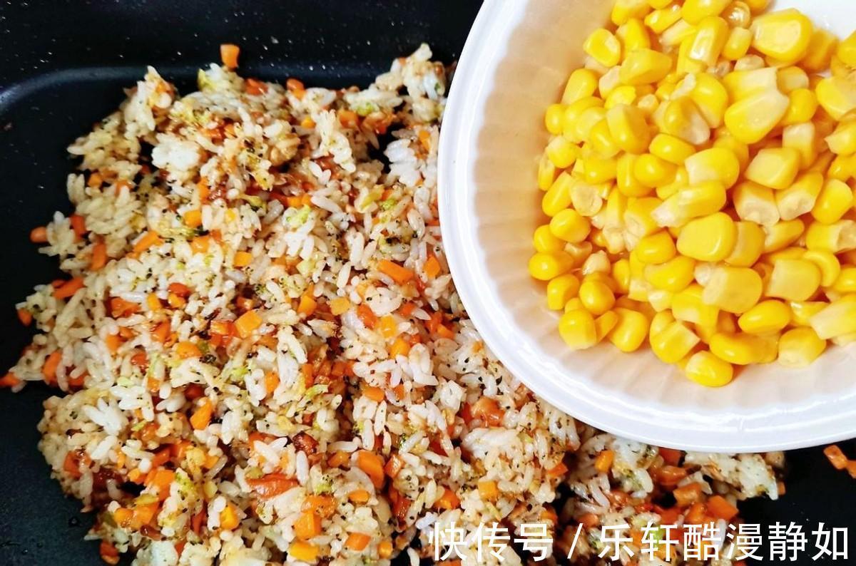 西兰花|十分钟的简单早餐——时蔬炒饭，用料普通操作简单，超美味