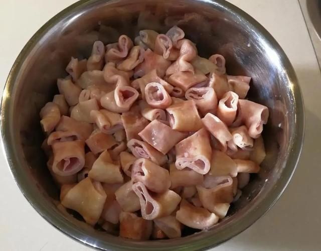 来碗红烧肥肠,立马荡气回肠