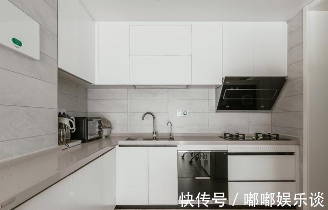 衣柜|舍弃“客厅”，不买沙发，进门加隔断，这么装实用极了，晒晒全屋
