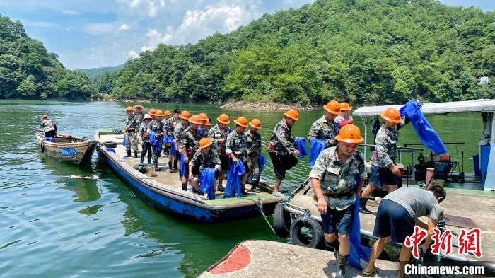 捕鱼|浙江千岛湖再现“巨网捕鱼” 万鱼齐跃