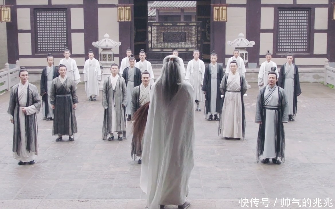 倚天|倚天中最被高估的高手，都认为他是天下无敌，其实他多次被人吊打