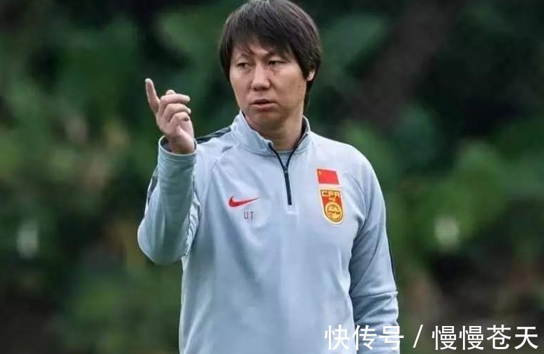 张稀哲|国足3名国脚被曝退出国足?张稀哲终于扛不住了,另外2人早该走了