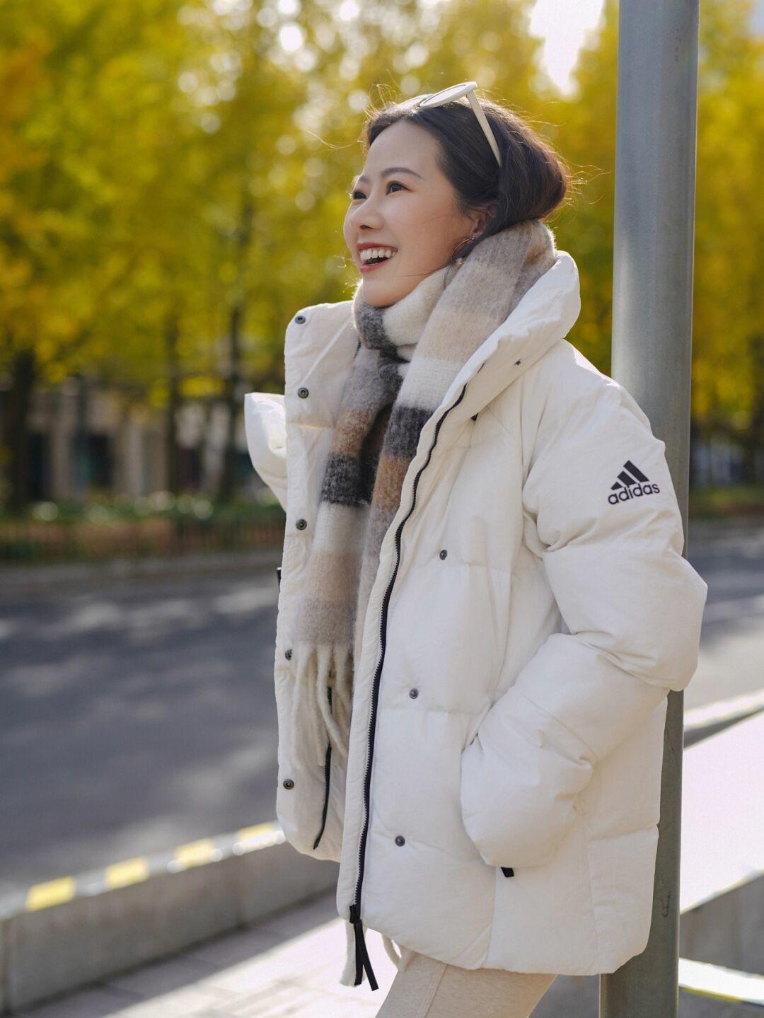 保暖|“羽绒服”撑起冬季的保暖与优雅,不老气、不扮嫩,穿出chic高级