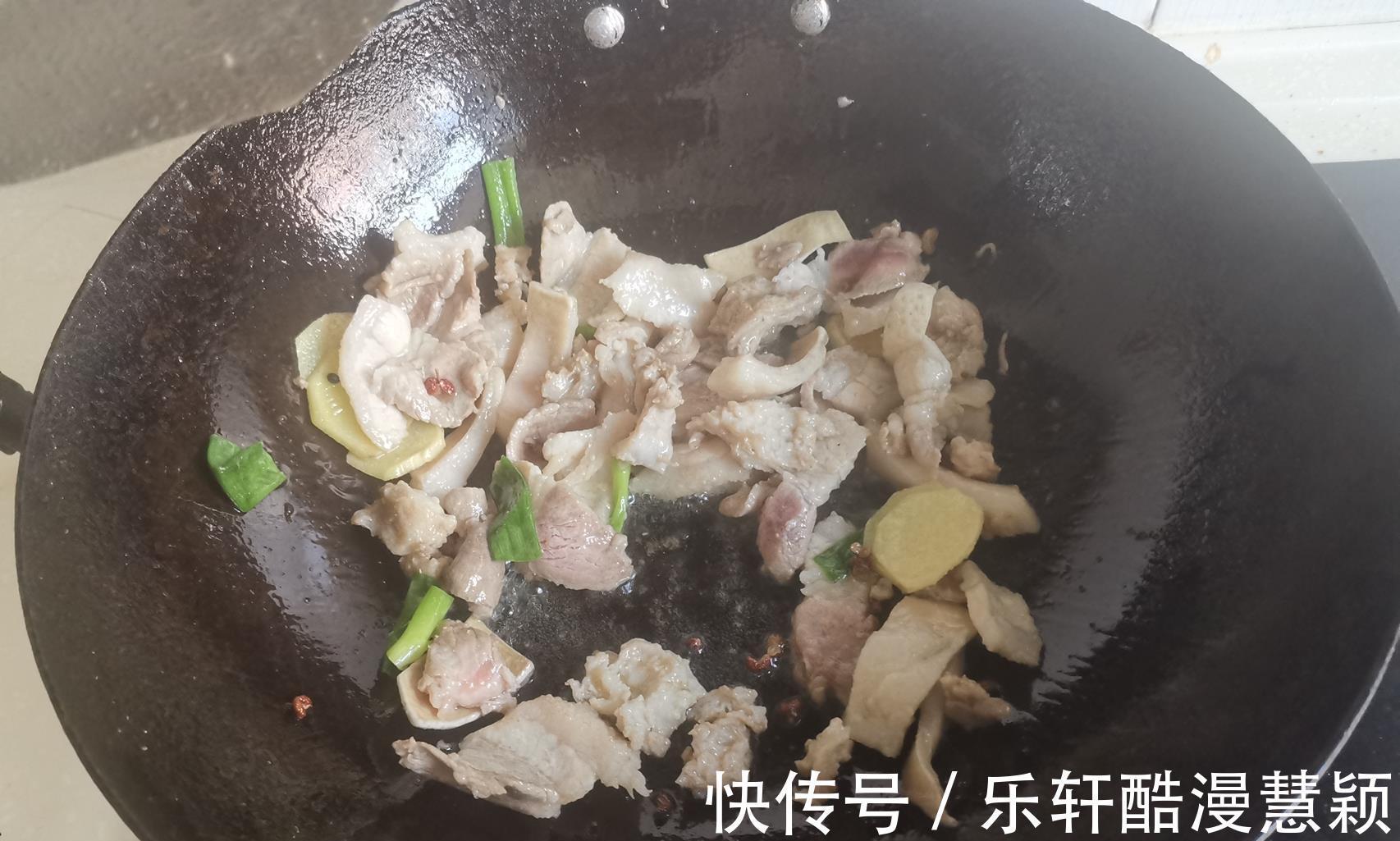 五花肉|秋后碰到这菜从不放过，一次准买好几斤，简单一炖超好吃还助消化