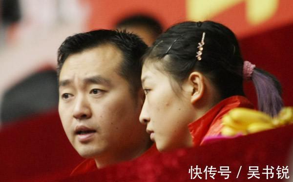 乒乓球|孔令辉公开亮相!2022年将至,他会回归国乒、执教孙颖莎等人吗?
