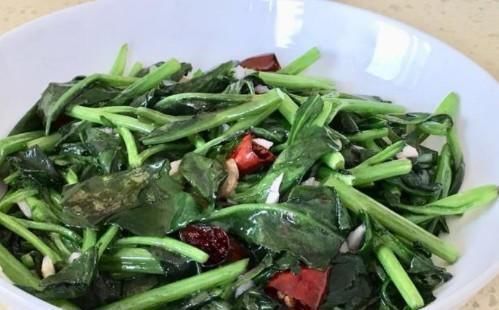 肌肤|真正补血的不是红枣阿胶，而是它，每天炒一盘，气血足了，肌肤更红润