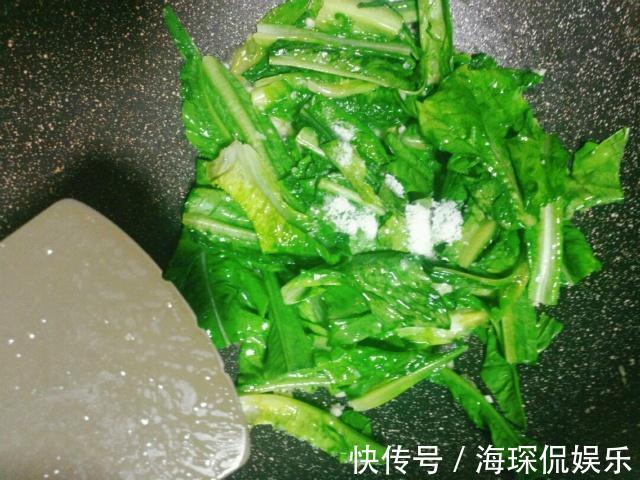 蒜蓉油麦菜|“天然叶酸”被找到,孕妇经常吃,胎儿大脑发育棒,生的宝宝聪明