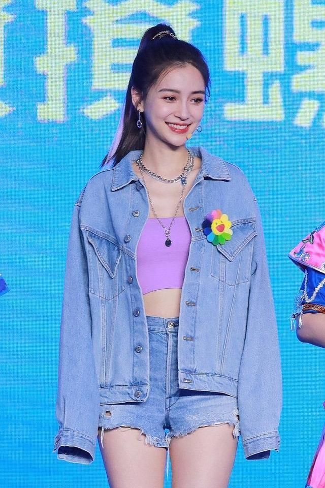 又一对非官方认证CP蔡徐坤baby同框“奔跑吧”,俊男美女超养眼