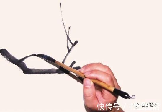 垂枝!图文教程:轻松学画写意木本花卉枝干