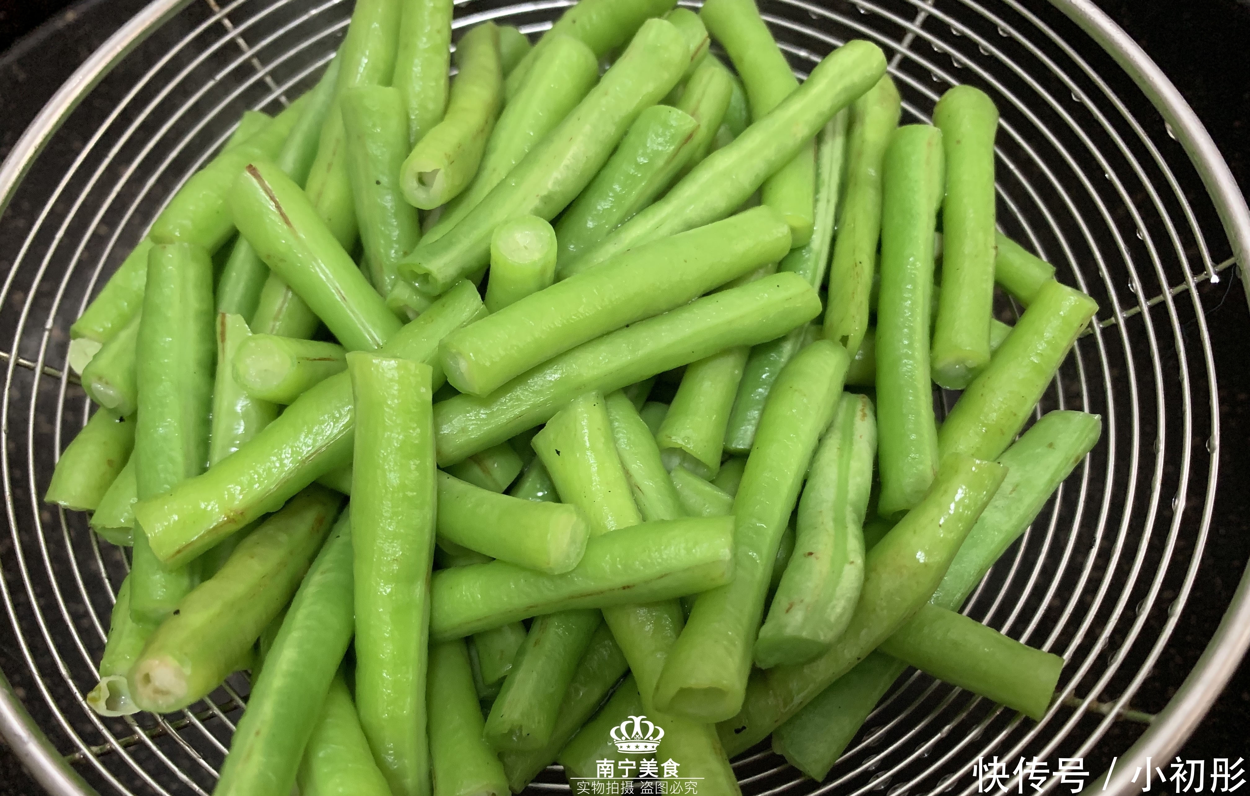 这菜被誉为“蔬菜中的肉类”,营养高口感好,3块钱炒出一大盘