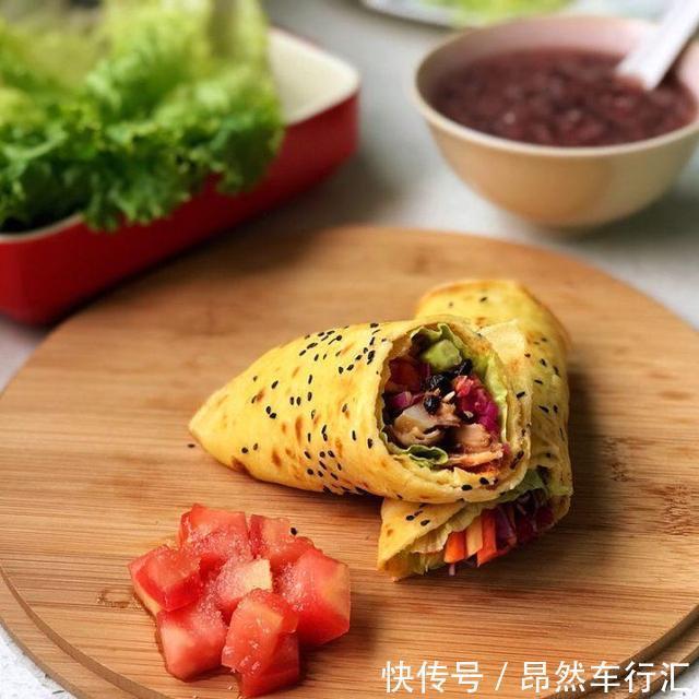 kenzie|健身15年的她,136斤多肉身材,看起来比维密超模还美上几分