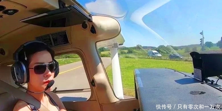 留恋|诗妮娜贵妃被国王赶出皇宫瞬间,回头看了看巍峨的宫墙,充满留恋