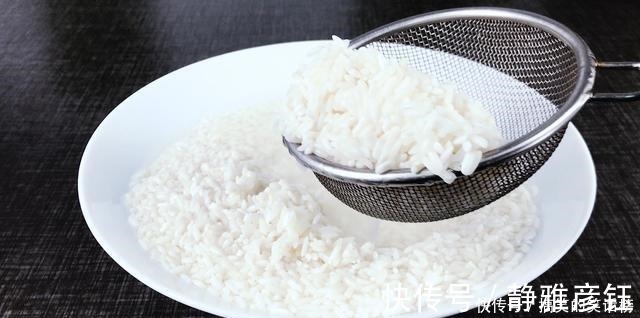 米香味|糯米不要蒸着吃,教你新吃法,一次做5片,出锅孩子抢着吃,解馋