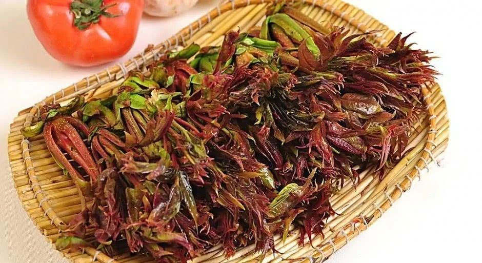 静脉曲张的7大“克星”食物，多吃这些，赶走“小蚯蚓”