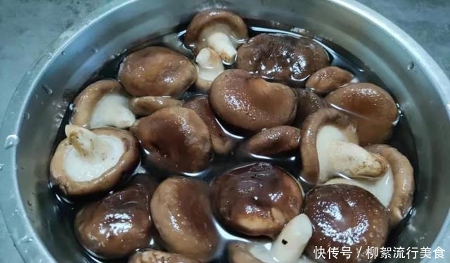 想吃宫廷御膳不用去饭店,这里有一份烹饪秘籍!