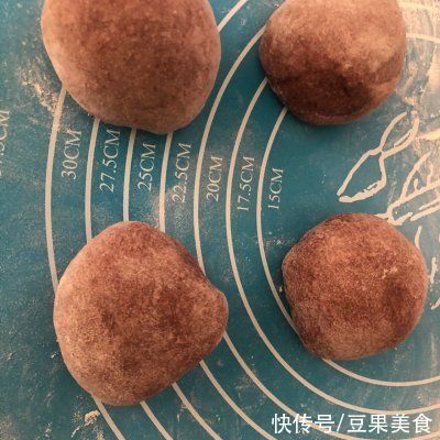 好吃到舔盘的红薯麻薯肉松软欧包，吃一次就上瘾