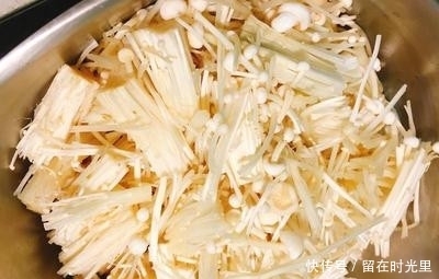 日式|简单好吃的日式常备菜-酱油金针煮