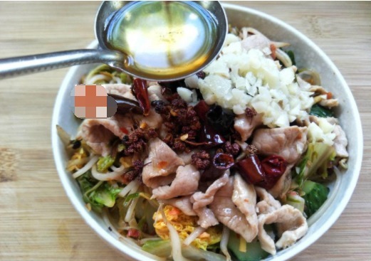 这才是肉片真正的吃法,肉片滑嫩,入口即化,3分钟学会,特下饭